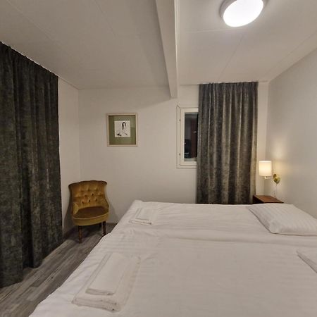 The Sleeping Bear Hotel Inari Exterior foto