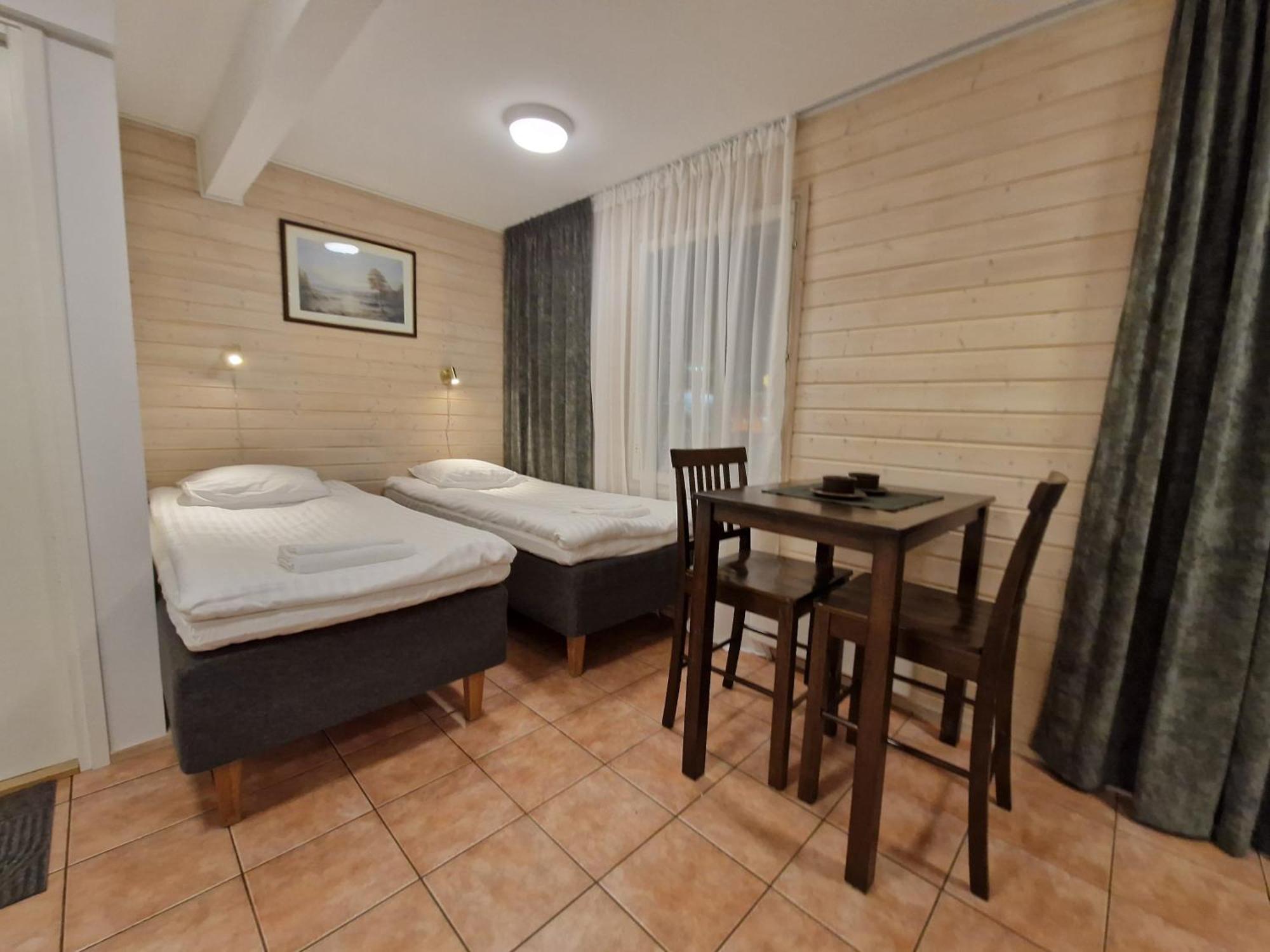 The Sleeping Bear Hotel Inari Exterior foto